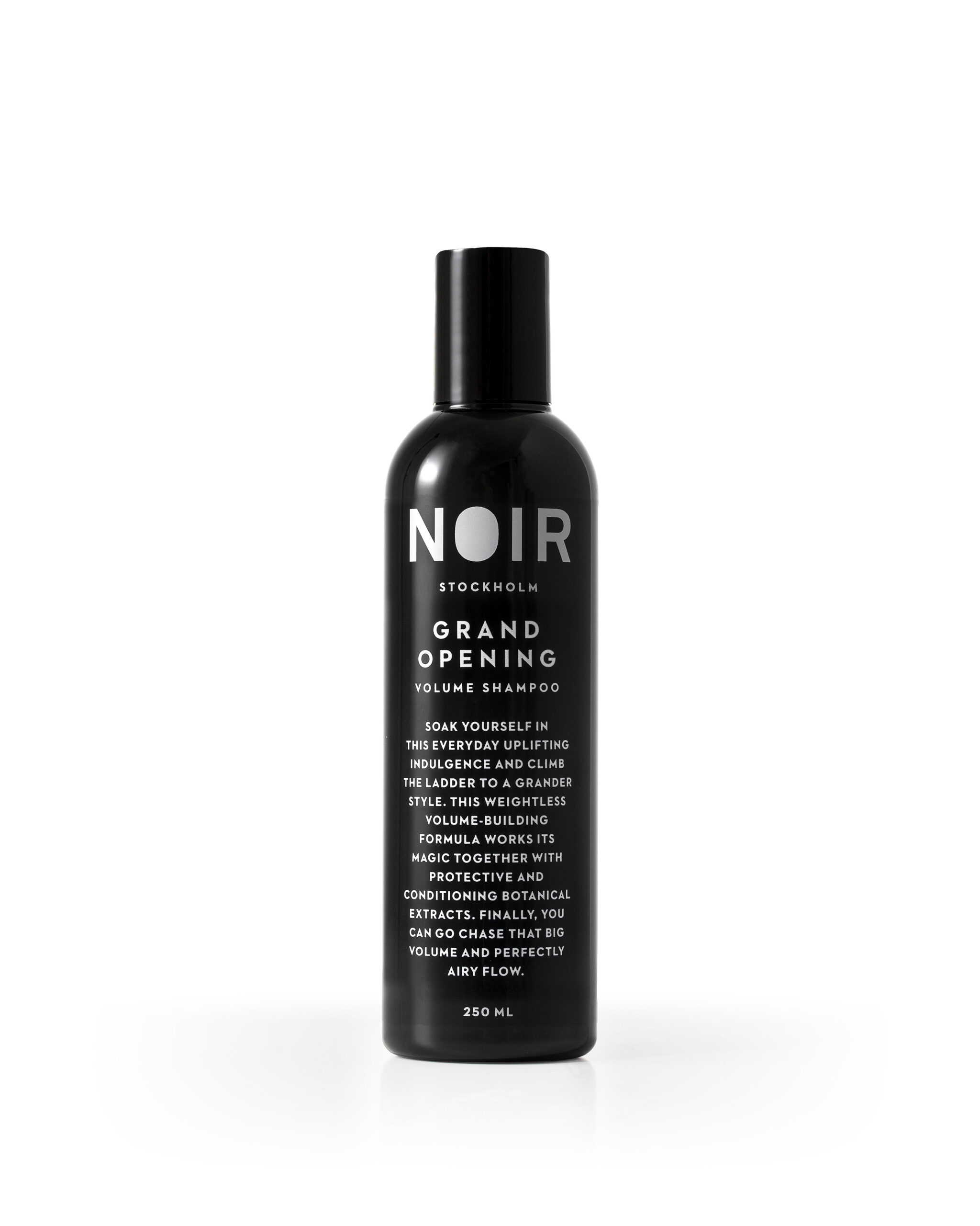 Noir_GrandOpeningShampoo_4x5
